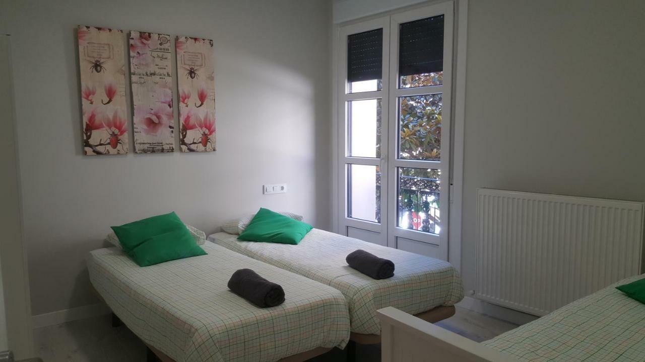 Apartamentos Logrono Centro エクステリア 写真