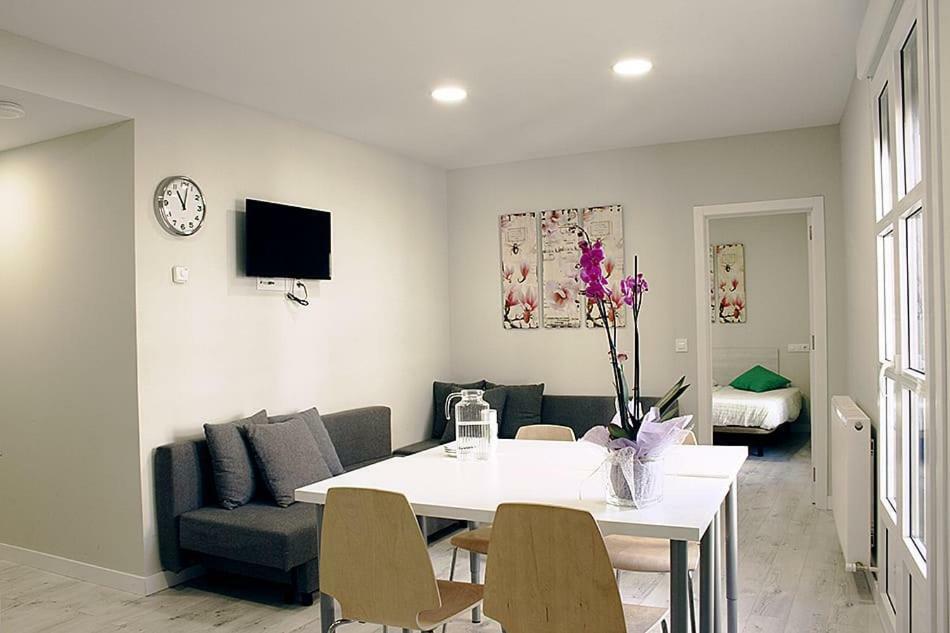 Apartamentos Logrono Centro エクステリア 写真